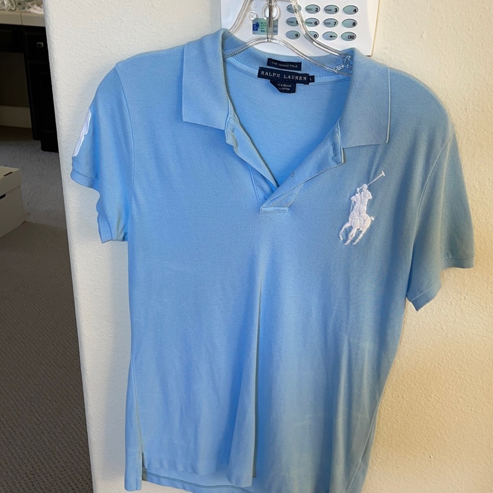 Ralph Lauren pique collared shirt great for golf or leisure